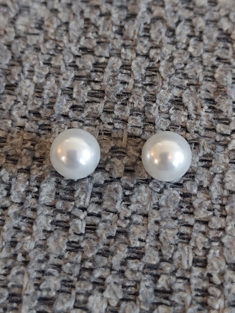 Classic White Faux Pearl Stud Earrings - Elegant Timeless Style